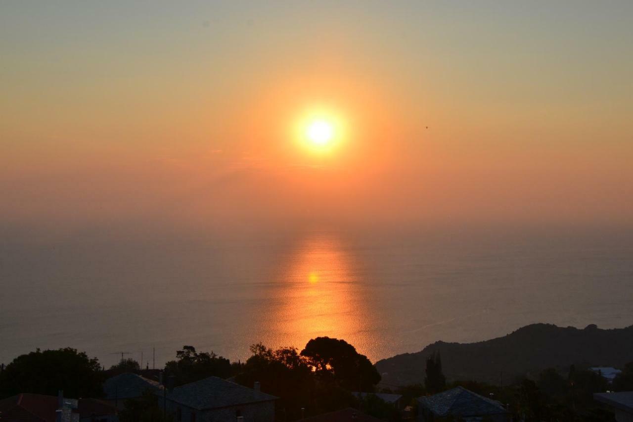 Φιλυρέα - Ενοικιαζόμενα Δωμάτια ซาโกรา ภายนอก รูปภาพ