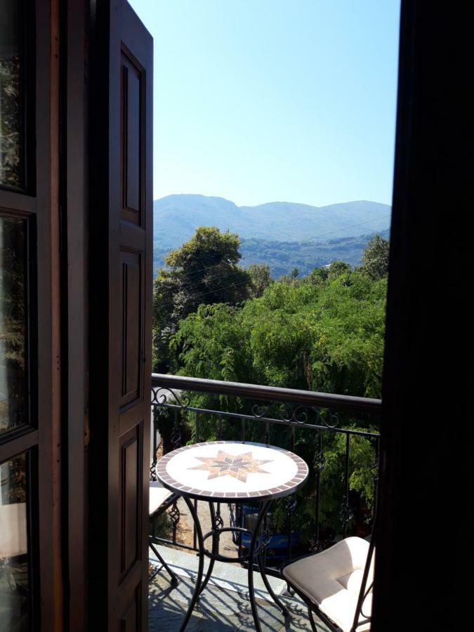 Φιλυρέα - Ενοικιαζόμενα Δωμάτια ซาโกรา ภายนอก รูปภาพ